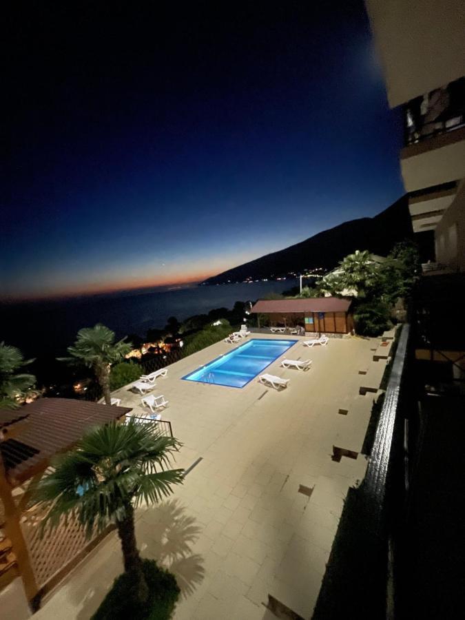 Astan Hotel Gagra Exterior photo