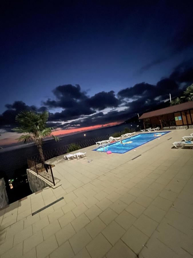 Astan Hotel Gagra Exterior photo