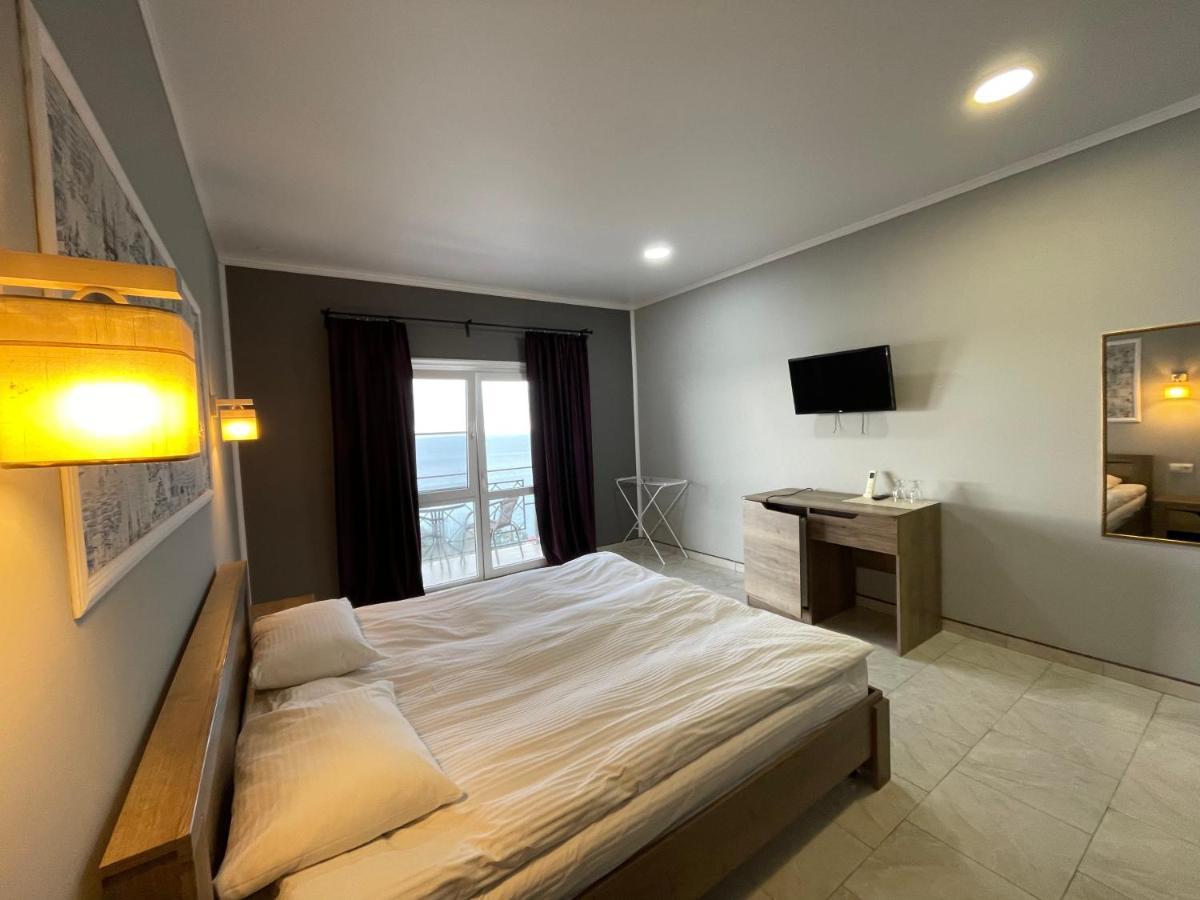 Astan Hotel Gagra Exterior photo
