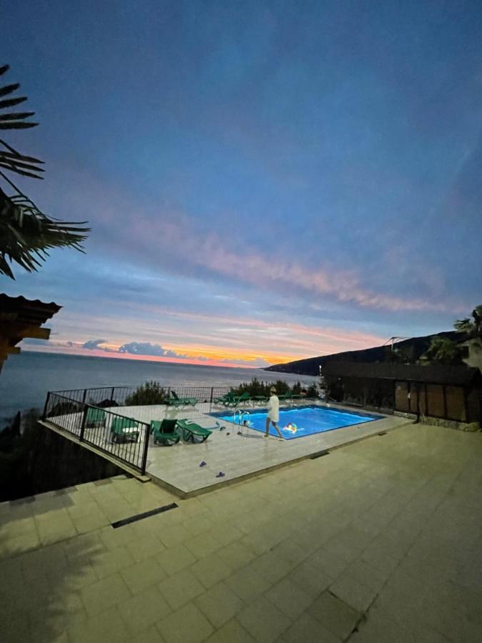 Astan Hotel Gagra Exterior photo